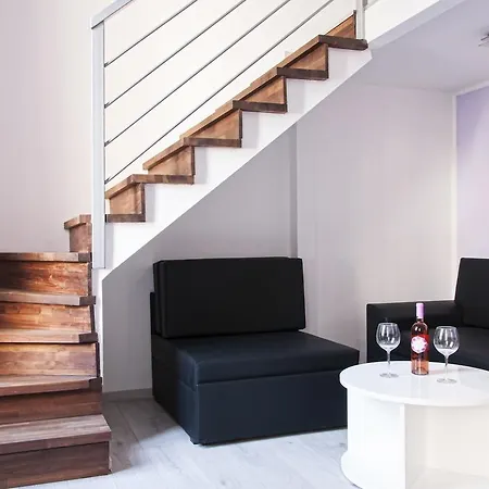 Krisco Downtown Apartment