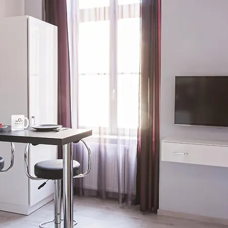 Krisco Downtown Apartment *